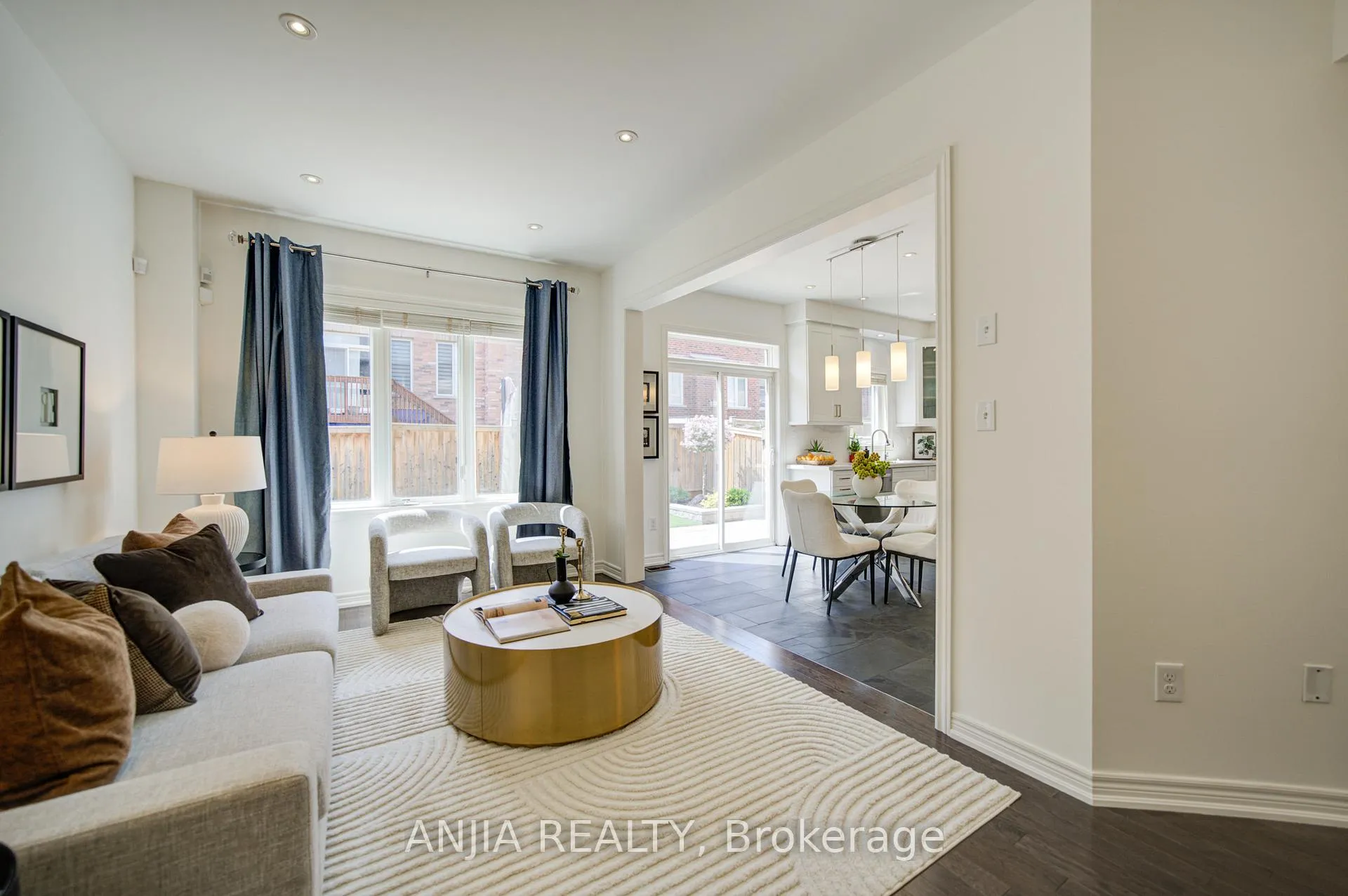 Photo 24 of 17 Holst Avenue, Markham, Berczy — HOMEH
