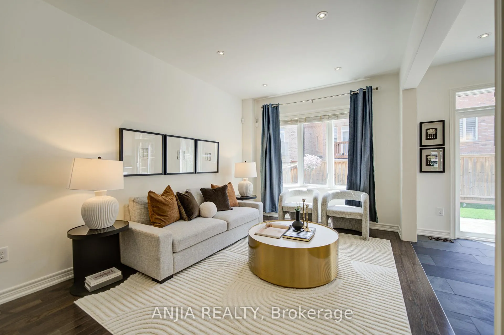 Photo 25 of 17 Holst Avenue, Markham, Berczy — HOMEH