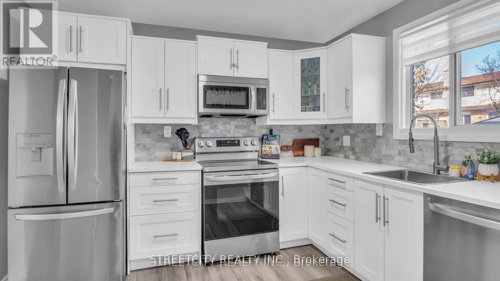Photo 3 of Unit 8, 490 Southdale Road E, London, South Q — HOMEH