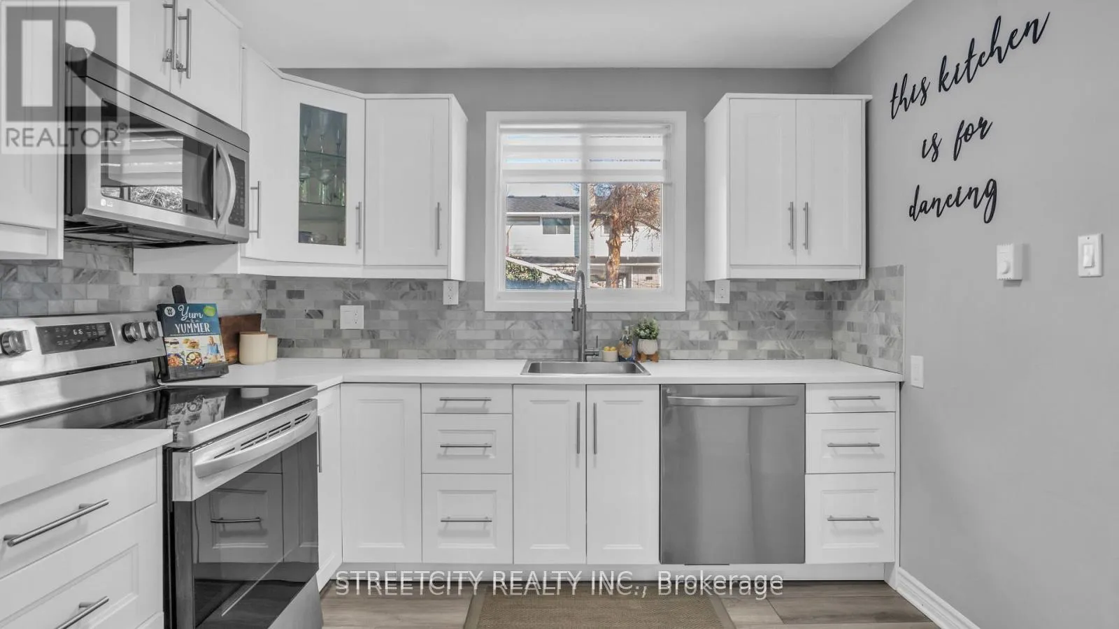 Photo 5 of Unit 8, 490 Southdale Road E, London, South Q — HOMEH