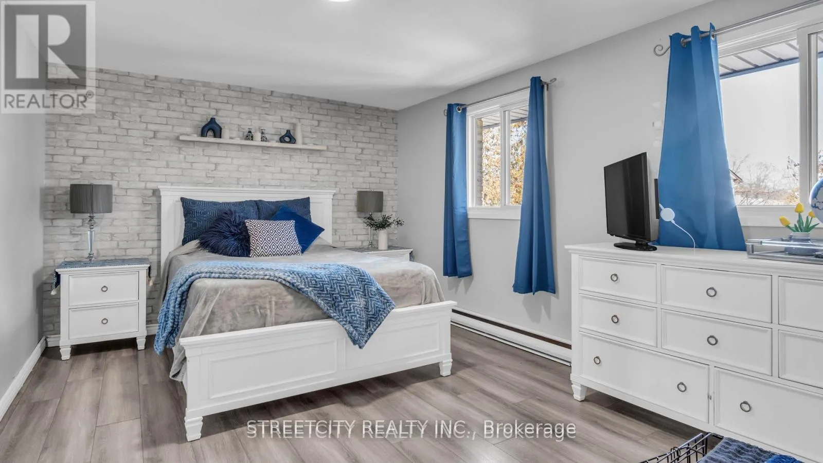 Photo 7 of Unit 8, 490 Southdale Road E, London, South Q — HOMEH