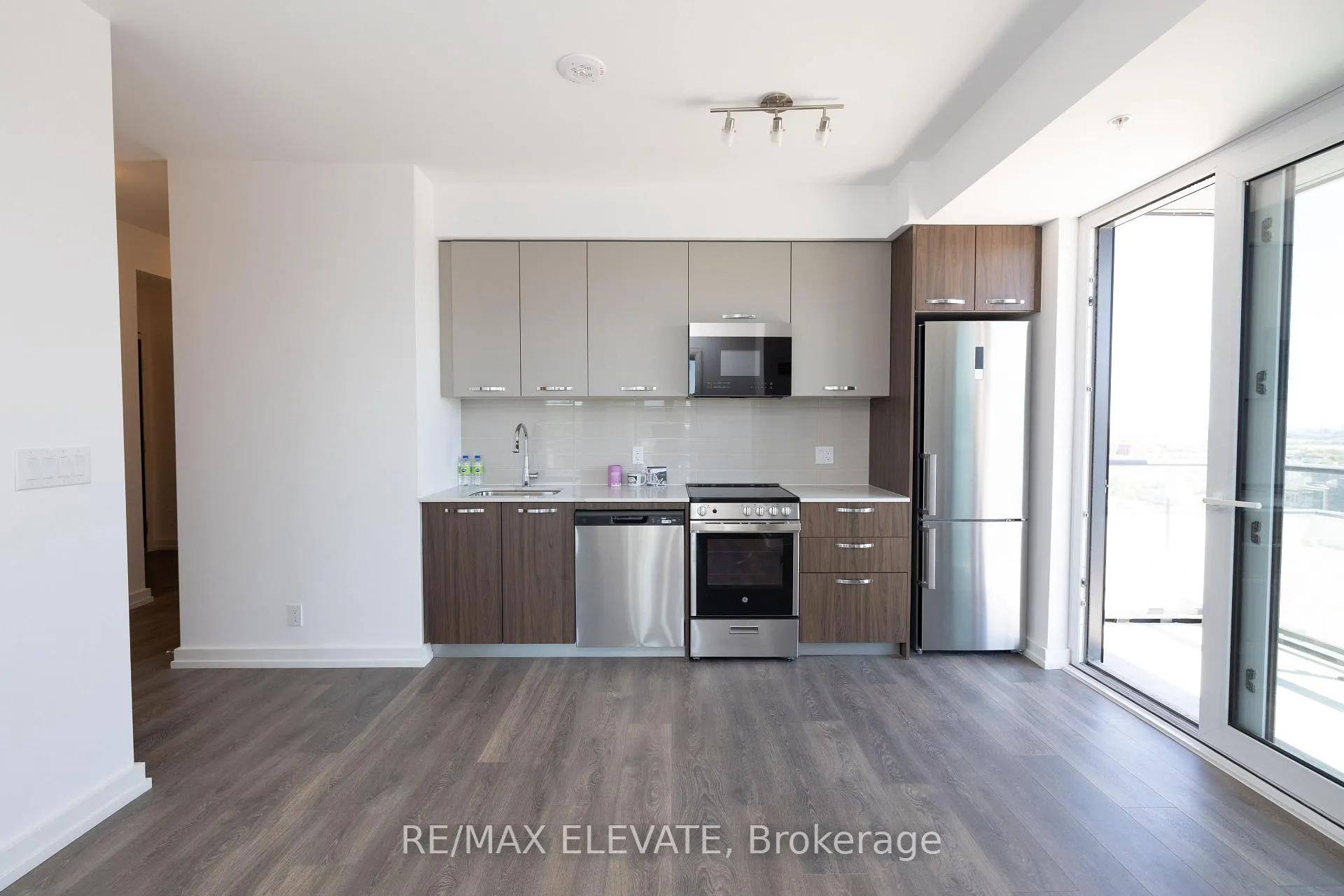 Photo 12 of Unit 2210, 75 James Street S, Hamilton, Corktown — HOMEH