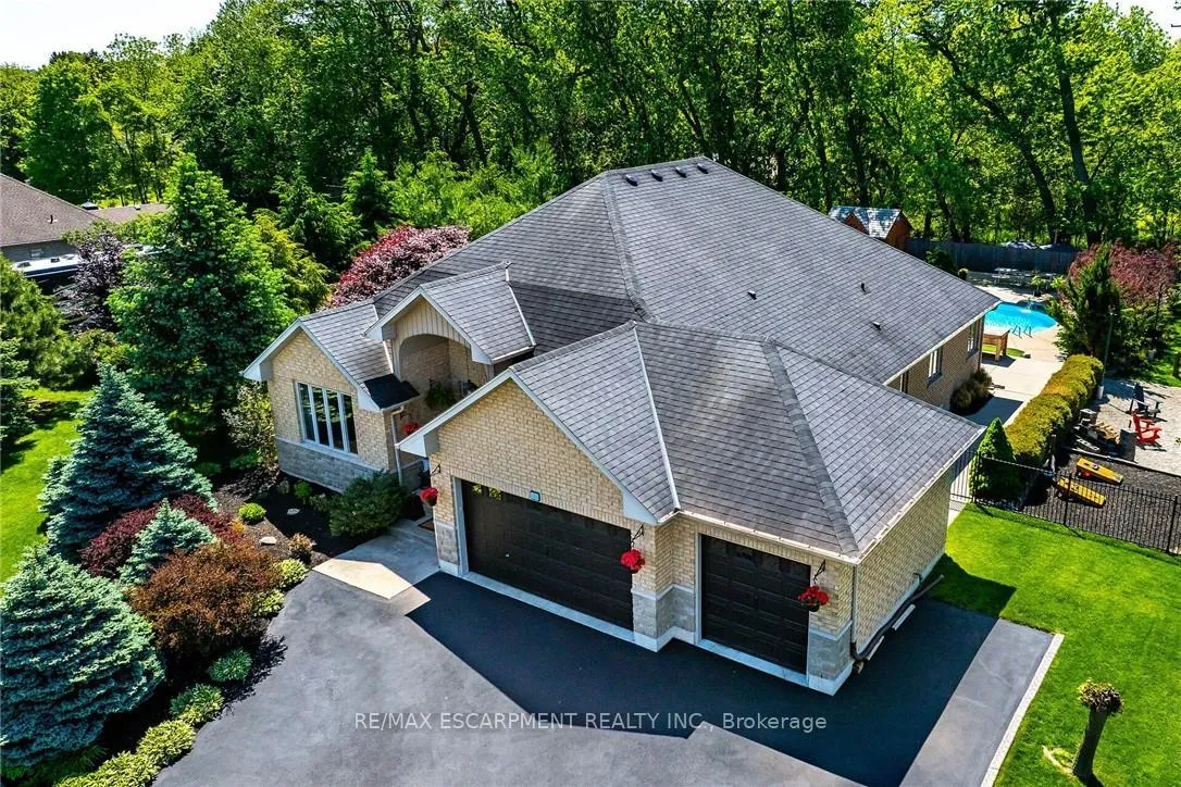 Photo 1 of 5 Royal Troon Drive, Brant, Paris — HOMEH
