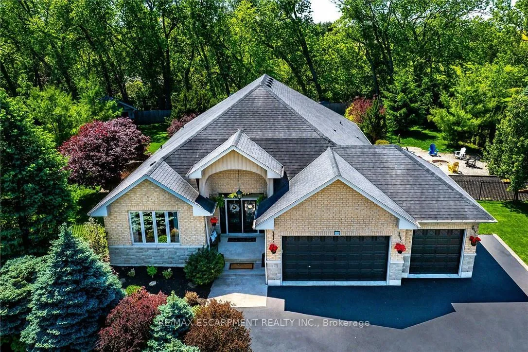 Photo 2 of 5 Royal Troon Drive, Brant, Paris — HOMEH