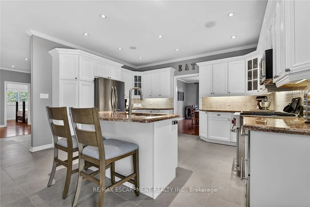 Photo 11 of 5 Royal Troon Drive, Brant, Paris — HOMEH