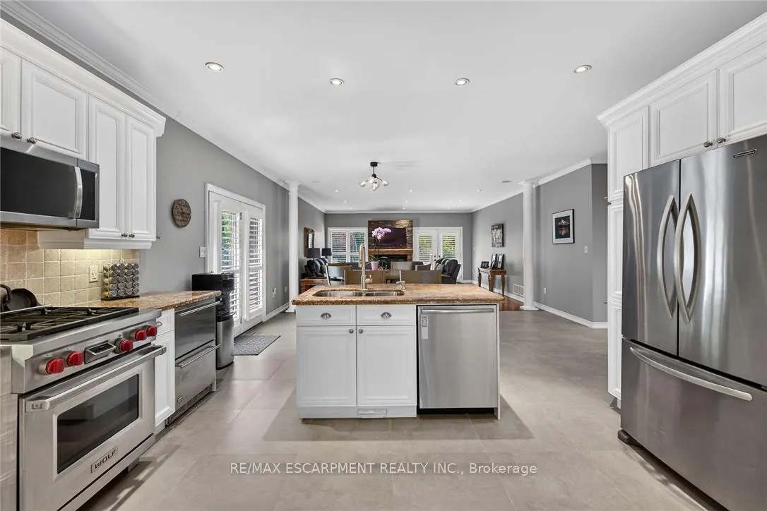 Photo 12 of 5 Royal Troon Drive, Brant, Paris — HOMEH