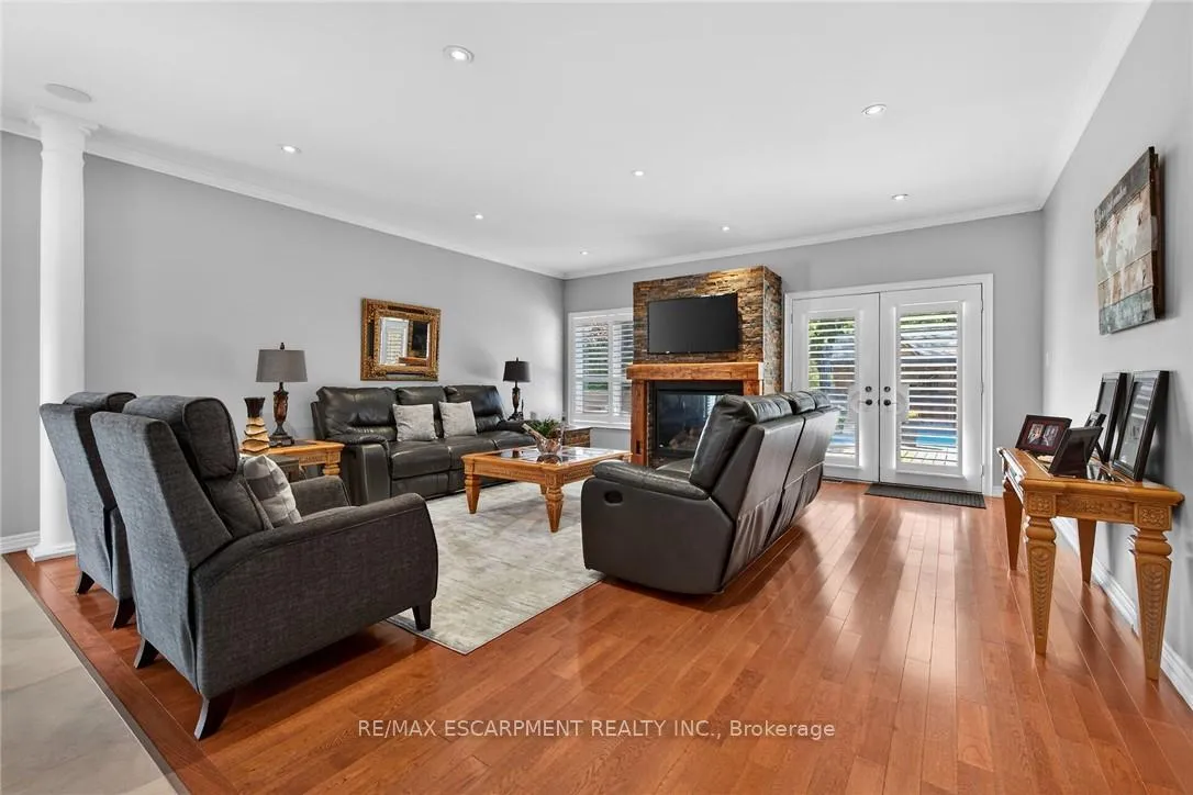 Photo 14 of 5 Royal Troon Drive, Brant, Paris — HOMEH