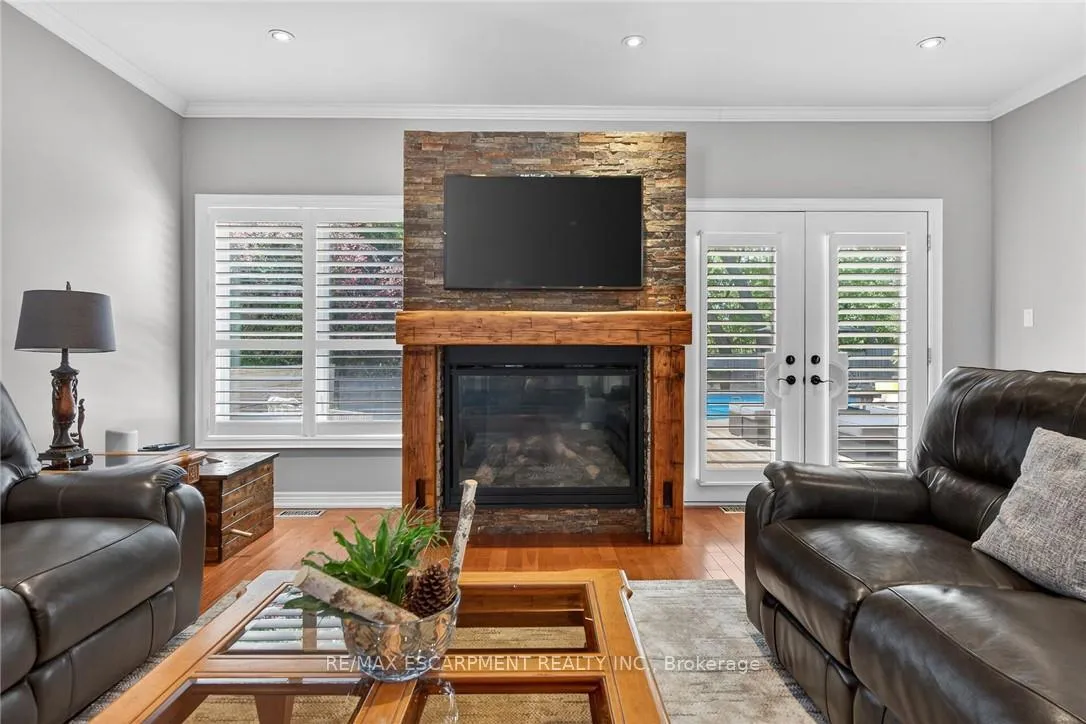Photo 17 of 5 Royal Troon Drive, Brant, Paris — HOMEH