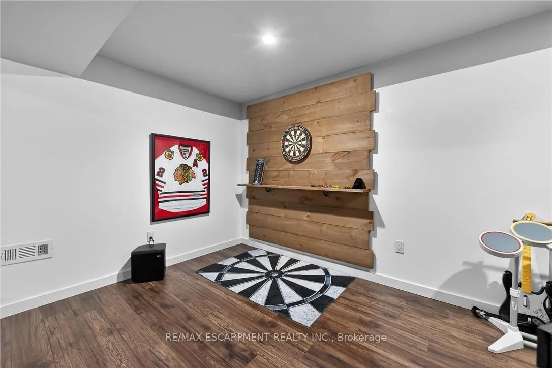 Photo 29 of 5 Royal Troon Drive, Brant, Paris — HOMEH