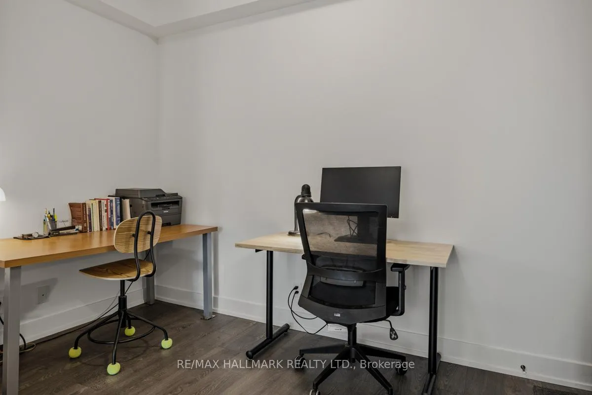 Photo 8 of Unit 1010, 11 Lillian Street, Toronto, Mount Pleasant West — HOMEH