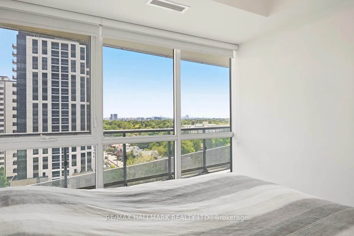 Photo 14 of Unit 1010, 11 Lillian Street, Toronto, Mount Pleasant West — HOMEH
