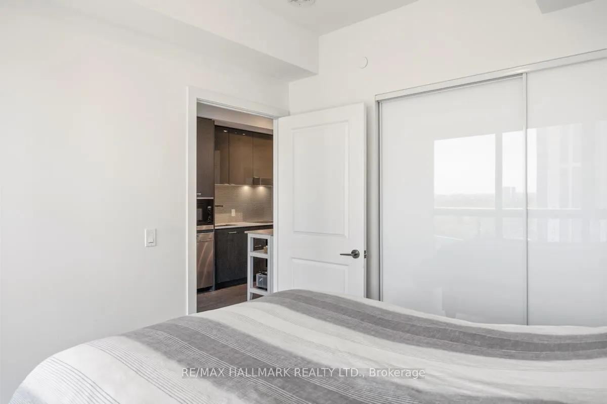Photo 15 of Unit 1010, 11 Lillian Street, Toronto, Mount Pleasant West — HOMEH