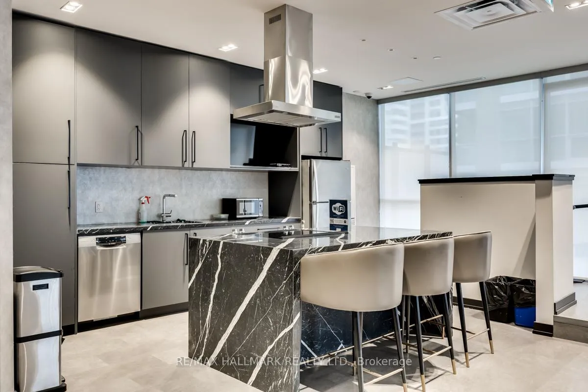 Photo 23 of Unit 1010, 11 Lillian Street, Toronto, Mount Pleasant West — HOMEH