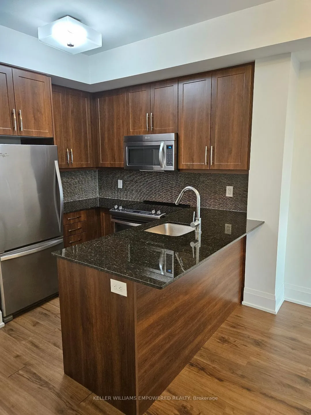 Photo 9 of Unit 402, 1 Old Mill Drive, Toronto, High Park-Swansea — HOMEH