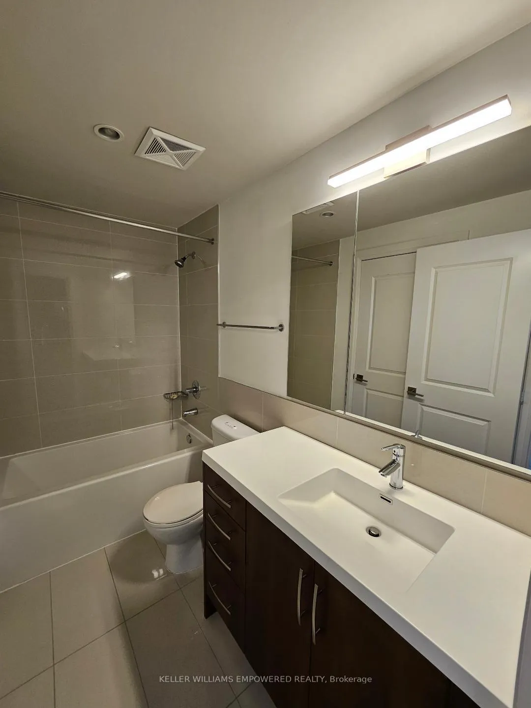 Photo 19 of Unit 402, 1 Old Mill Drive, Toronto, High Park-Swansea — HOMEH