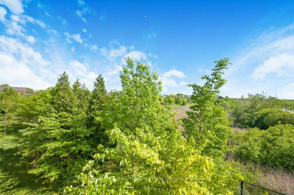 Photo 4 of Unit 214, 5327 Upper Middle Road, Burlington, Orchard — HOMEH