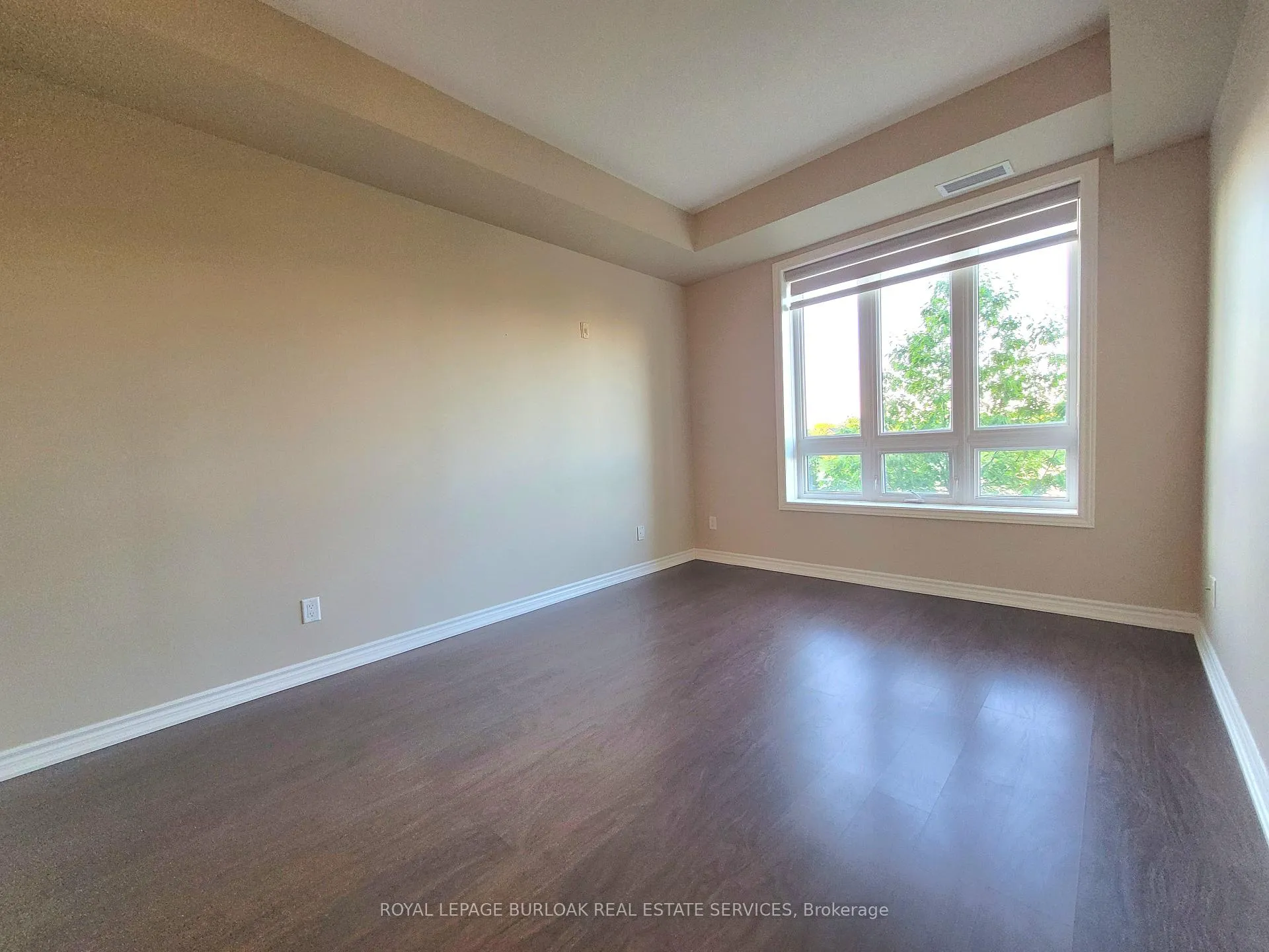 Photo 10 of Unit 214, 5327 Upper Middle Road, Burlington, Orchard — HOMEH