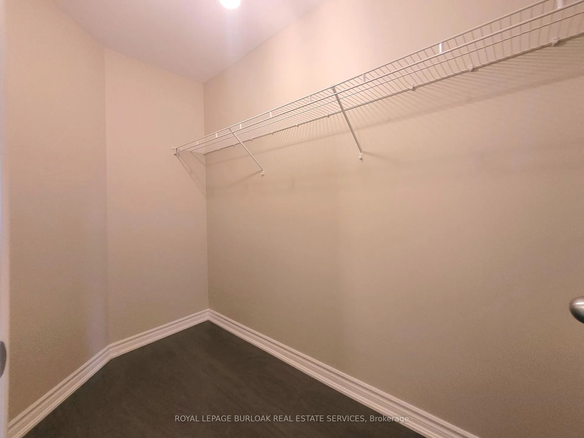 Photo 14 of Unit 214, 5327 Upper Middle Road, Burlington, Orchard — HOMEH