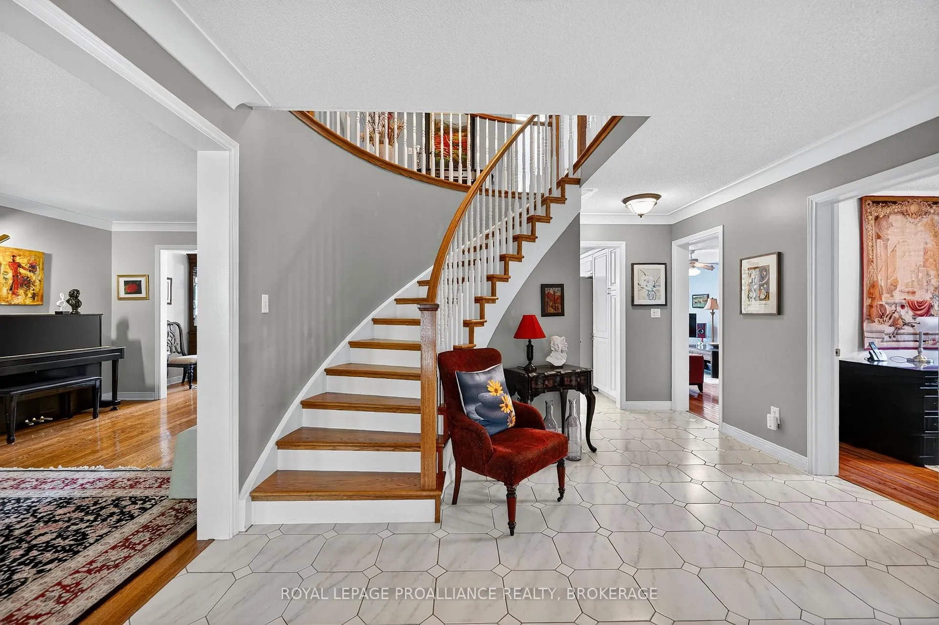 Photo 5 of 1098 Caitlin Crescent, Kingston, North of Taylor-Kidd Blvd — HOMEH