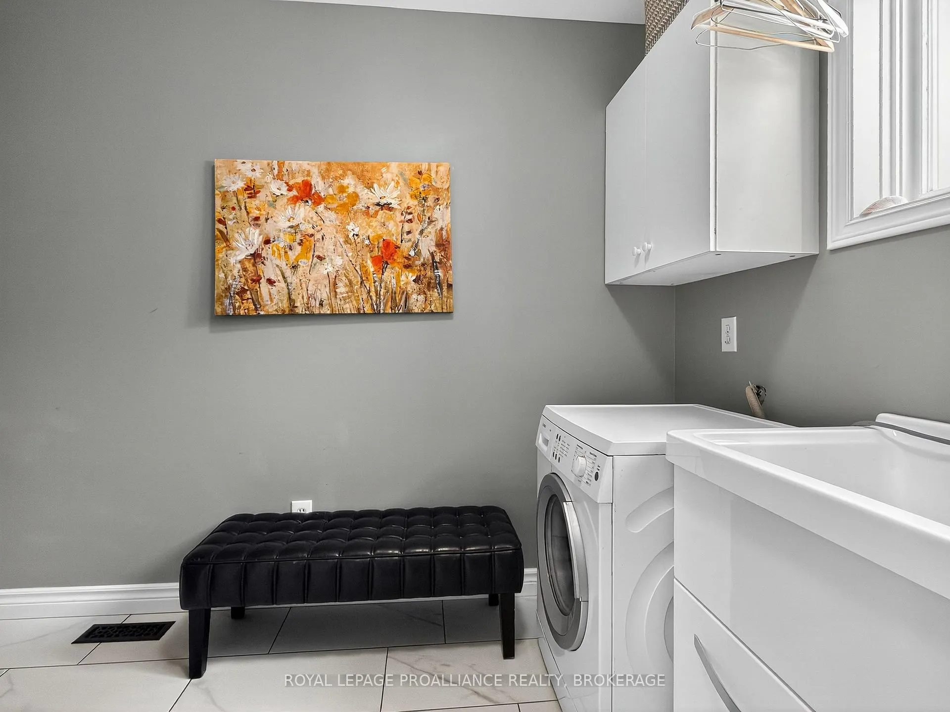 Photo 19 of 1098 Caitlin Crescent, Kingston, North of Taylor-Kidd Blvd — HOMEH
