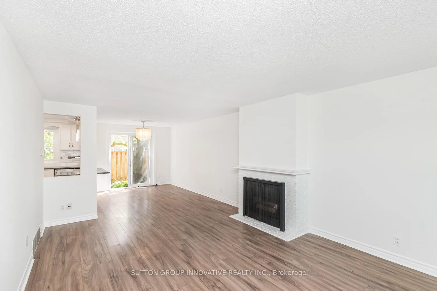 Photo 5 of Unit 69, 151 Gateshead Crescent, Hamilton, Stoney Creek — HOMEH