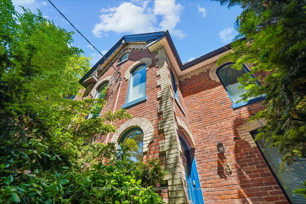 Photo 5 of 9 Rose Avenue, Toronto, Cabbagetown-South St. James Town — HOMEH