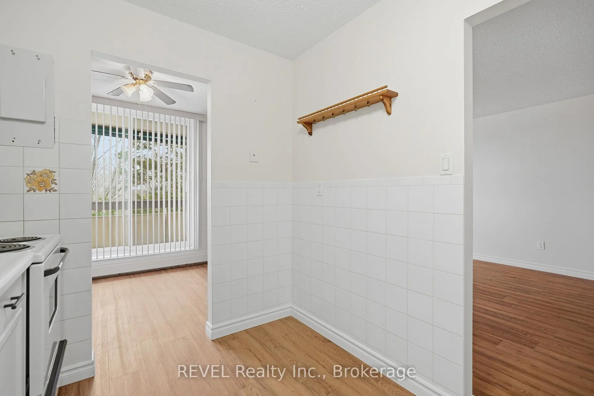 Photo 12 of Unit 411, 365 Geneva Street, St. Catharines, Fairview — HOMEH