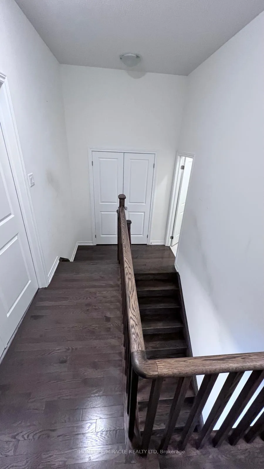 Photo 11 of 337 Valleyway Drive, Brampton, Credit Valley — HOMEH