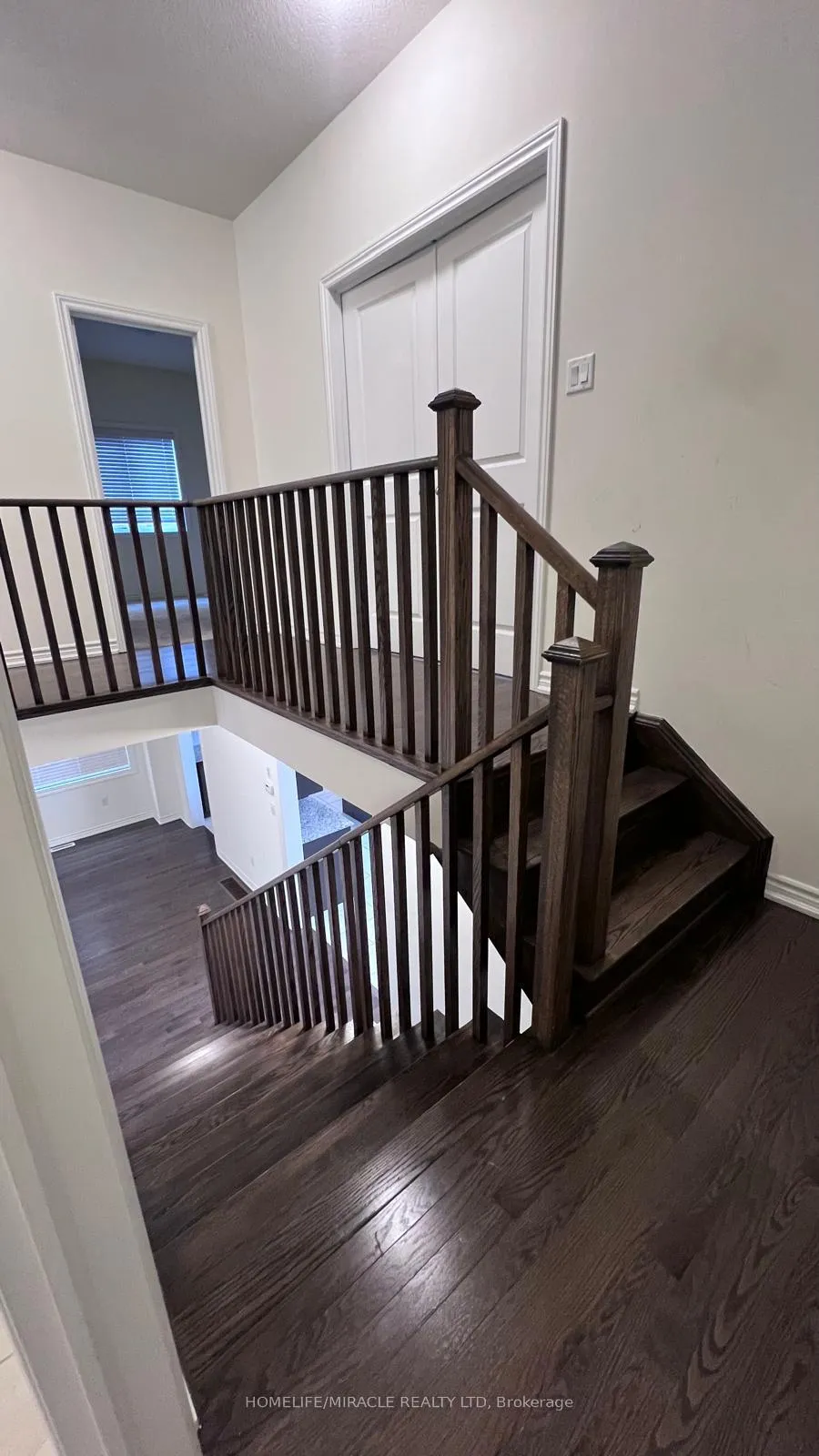 Photo 13 of 337 Valleyway Drive, Brampton, Credit Valley — HOMEH
