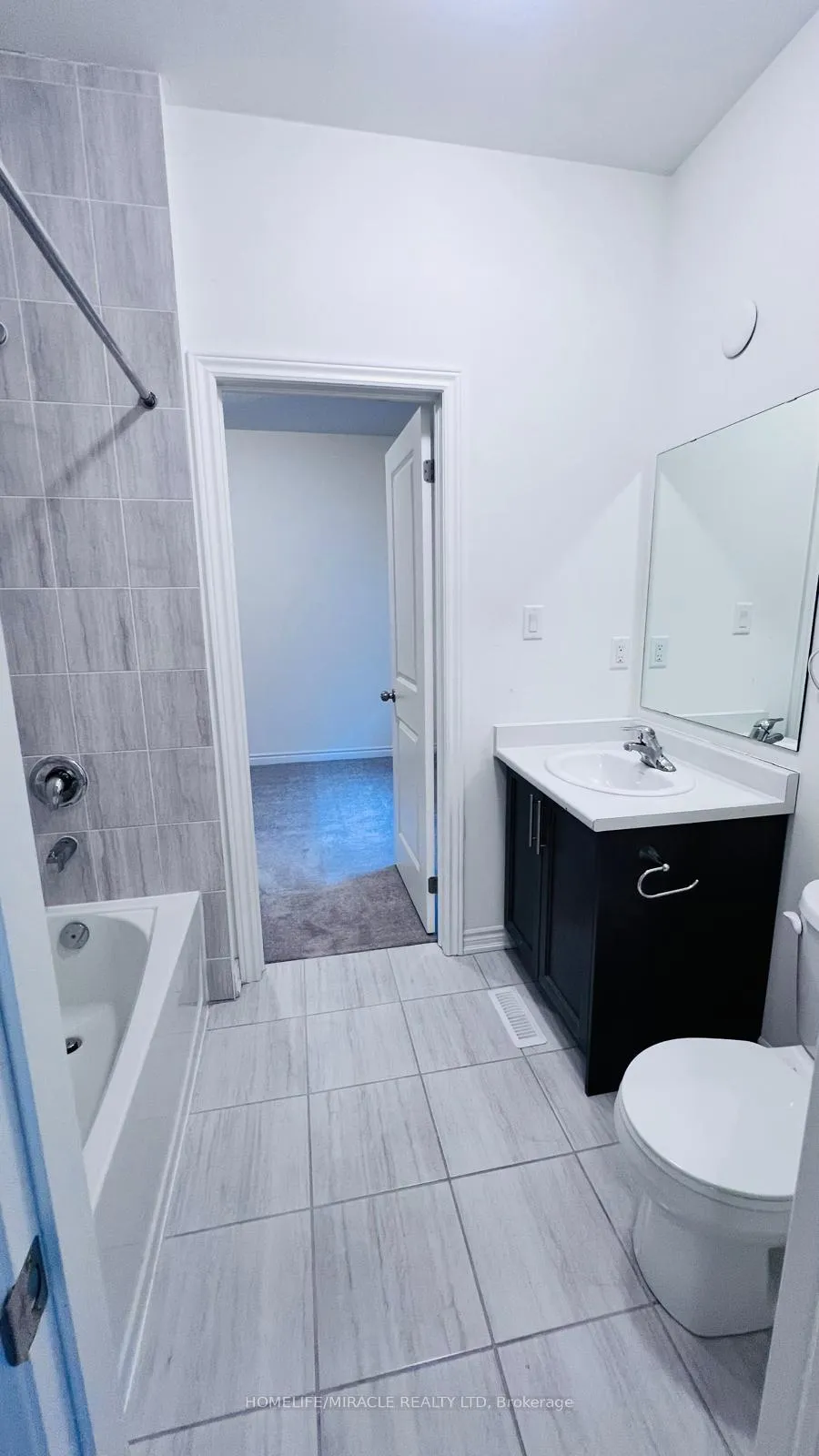 Photo 27 of 337 Valleyway Drive, Brampton, Credit Valley — HOMEH