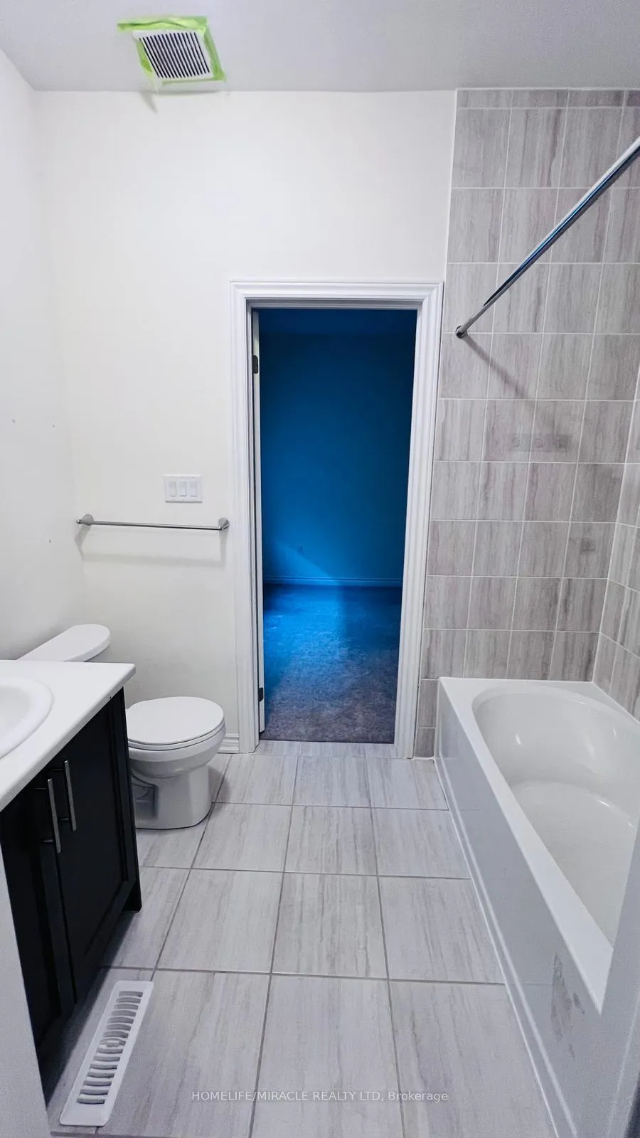 Photo 28 of 337 Valleyway Drive, Brampton, Credit Valley — HOMEH