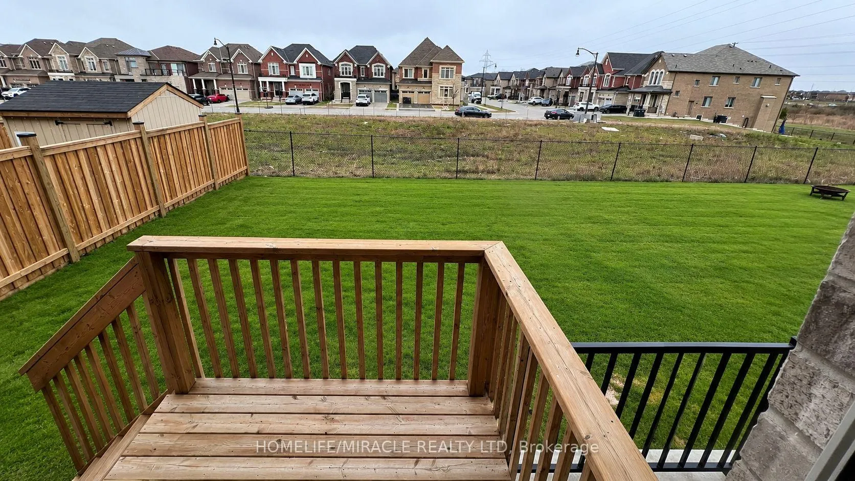 Photo 34 of 337 Valleyway Drive, Brampton, Credit Valley — HOMEH