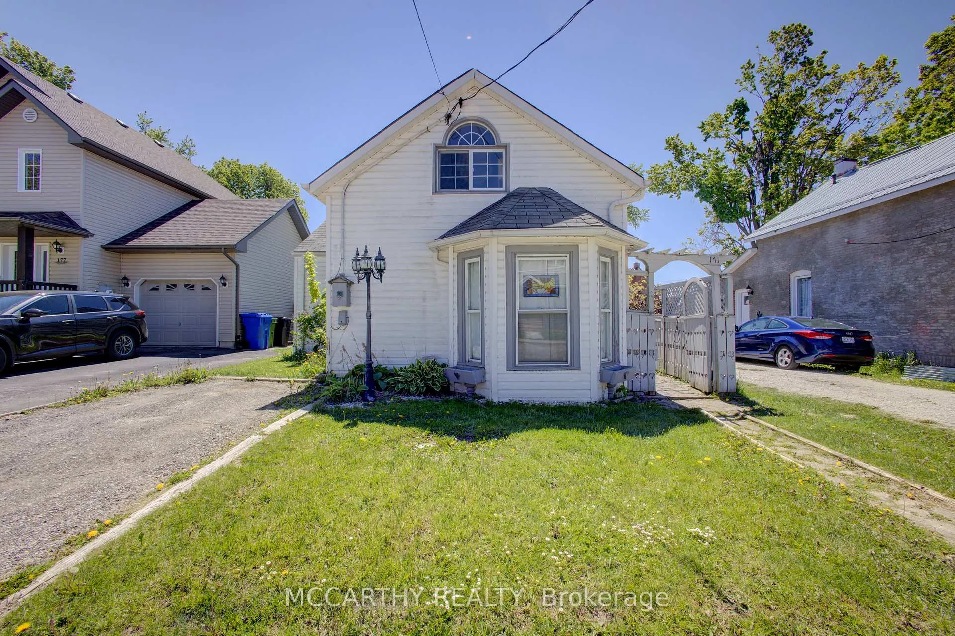 Front of 171 Owen Sound Street
