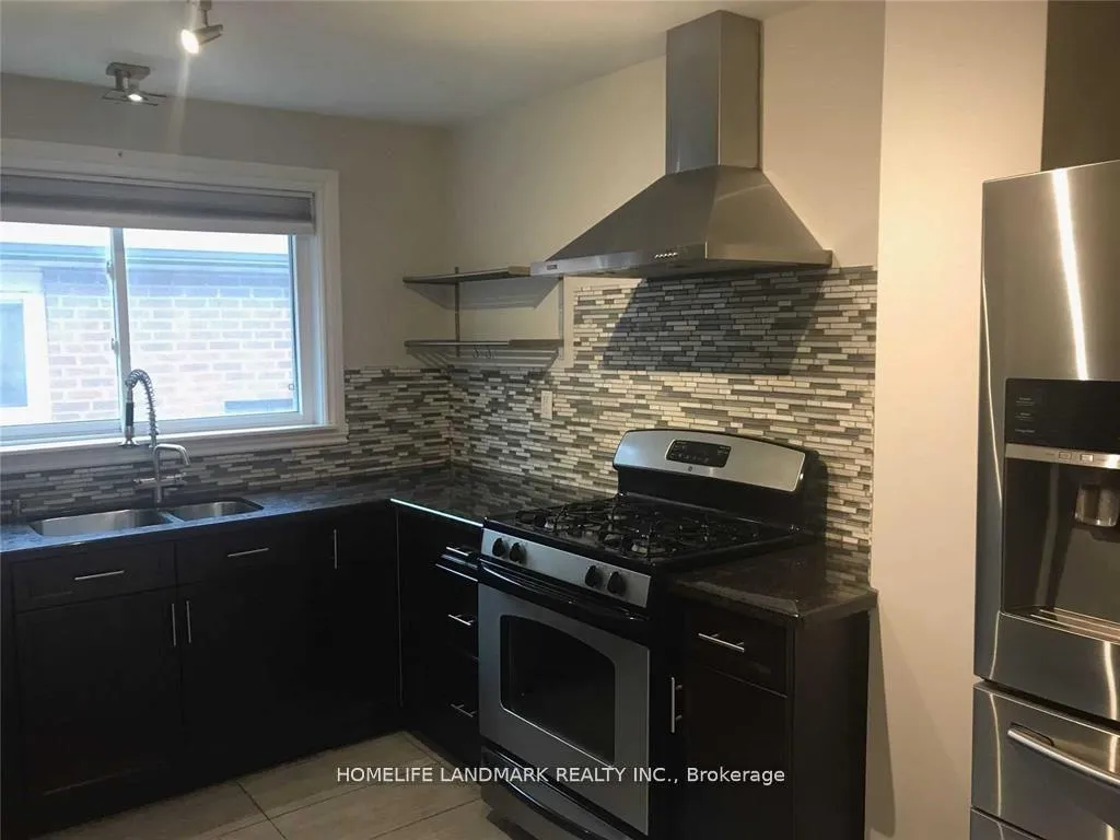 Photo 5 of 1431 Livingston Road, Oakville, Falgarwood — HOMEH