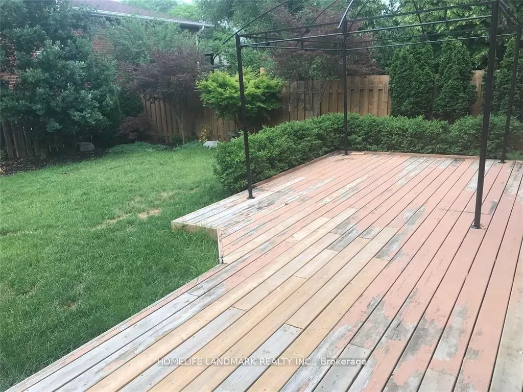 Photo 11 of 1431 Livingston Road, Oakville, Falgarwood — HOMEH