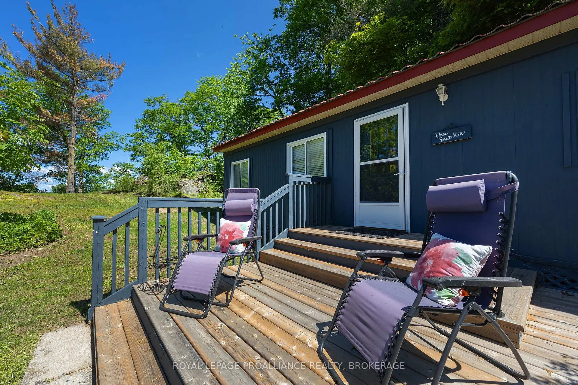 Photo 5 of 4788 Leo Lake Road, Kingston, City North of 401 — HOMEH