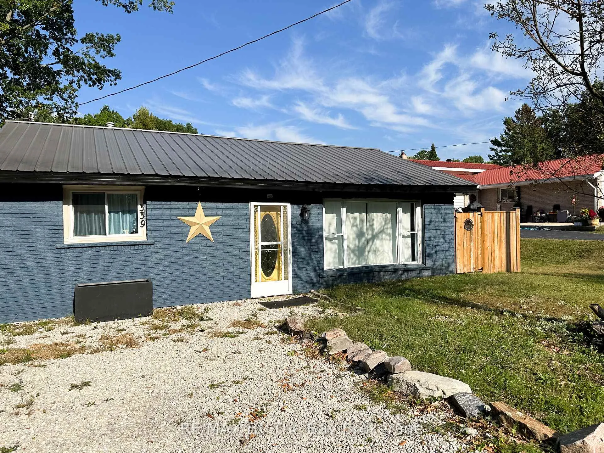 Front of 339 Zoo Park Road