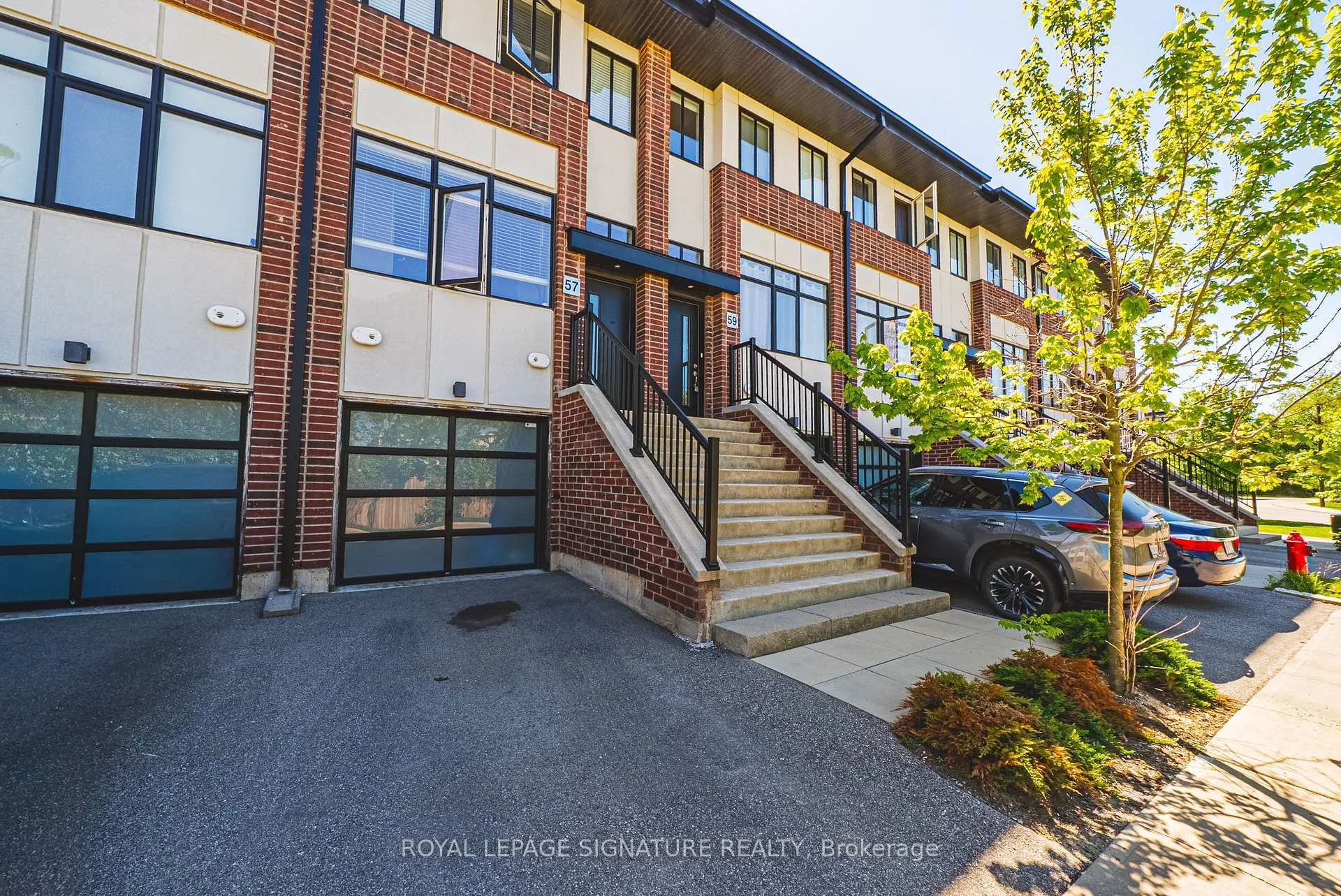 Photo 3 of 57 Markle Crescent, Hamilton, Ancaster — HOMEH