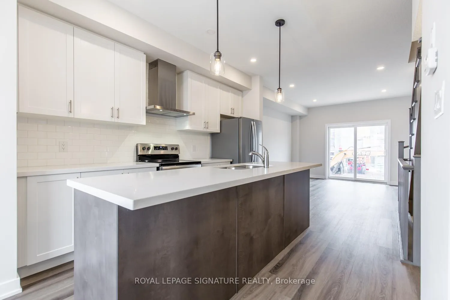Photo 10 of 57 Markle Crescent, Hamilton, Ancaster — HOMEH