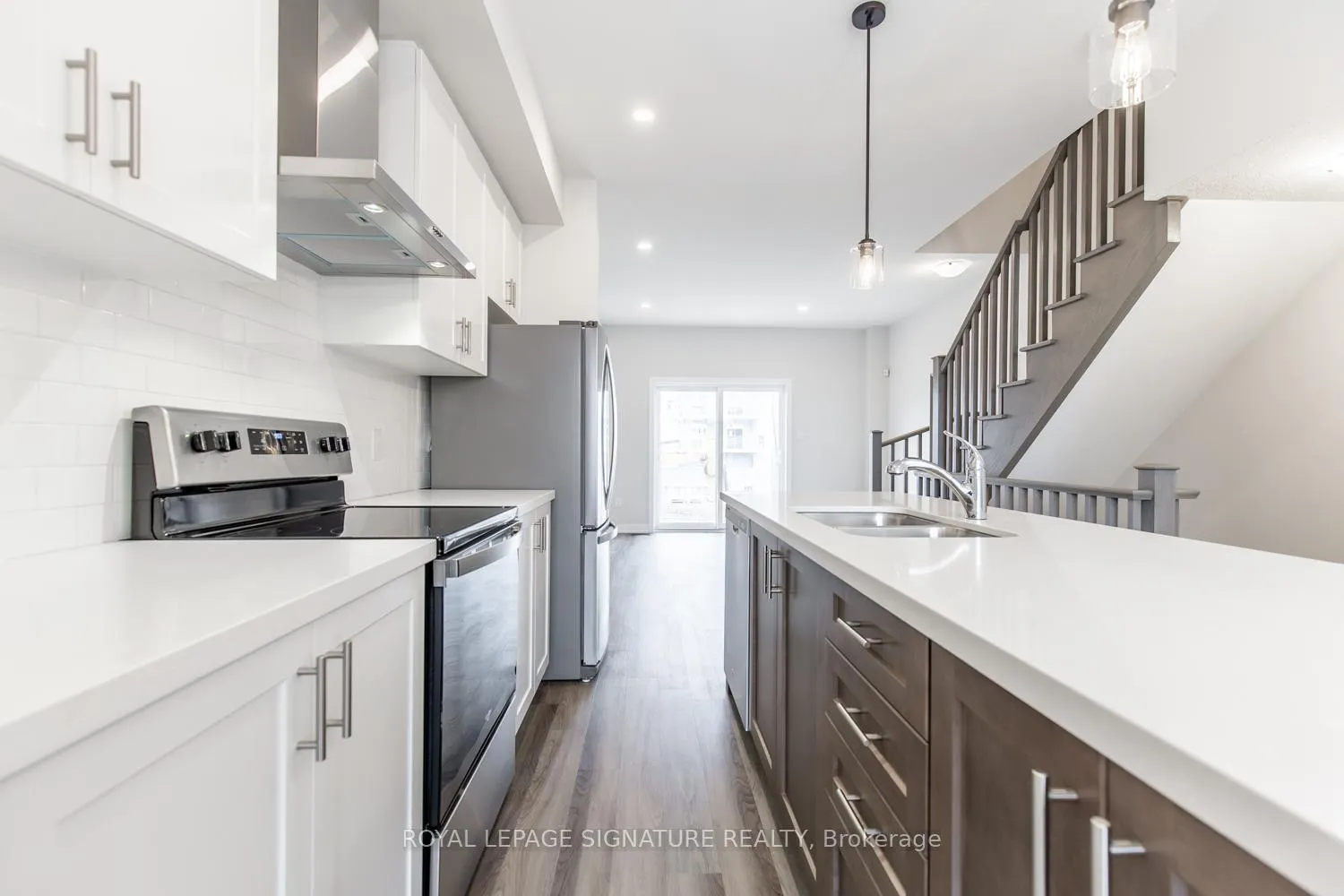 Photo 13 of 57 Markle Crescent, Hamilton, Ancaster — HOMEH