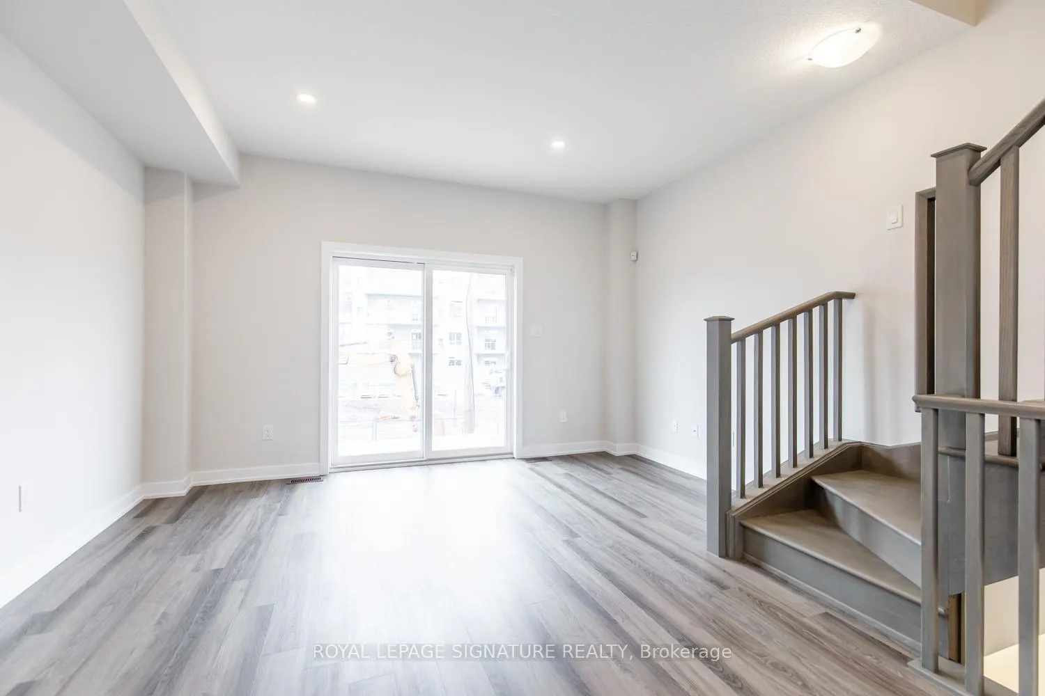 Photo 14 of 57 Markle Crescent, Hamilton, Ancaster — HOMEH