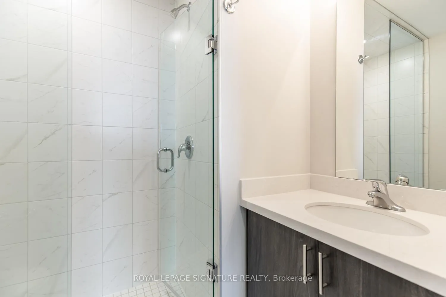 Photo 22 of 57 Markle Crescent, Hamilton, Ancaster — HOMEH