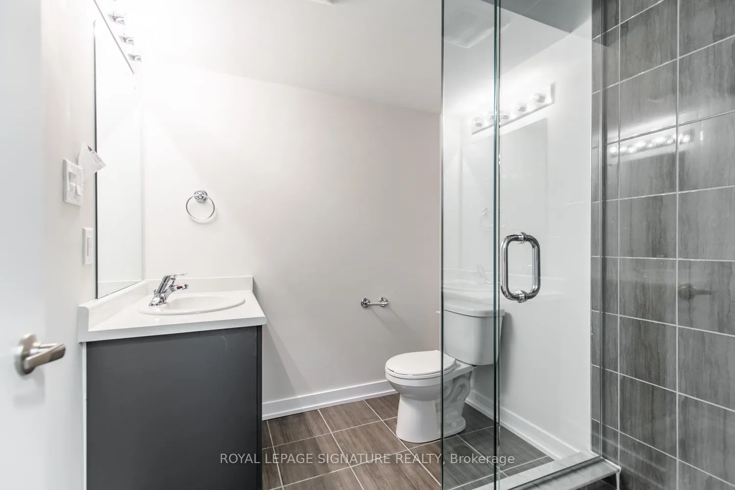 Photo 28 of 57 Markle Crescent, Hamilton, Ancaster — HOMEH