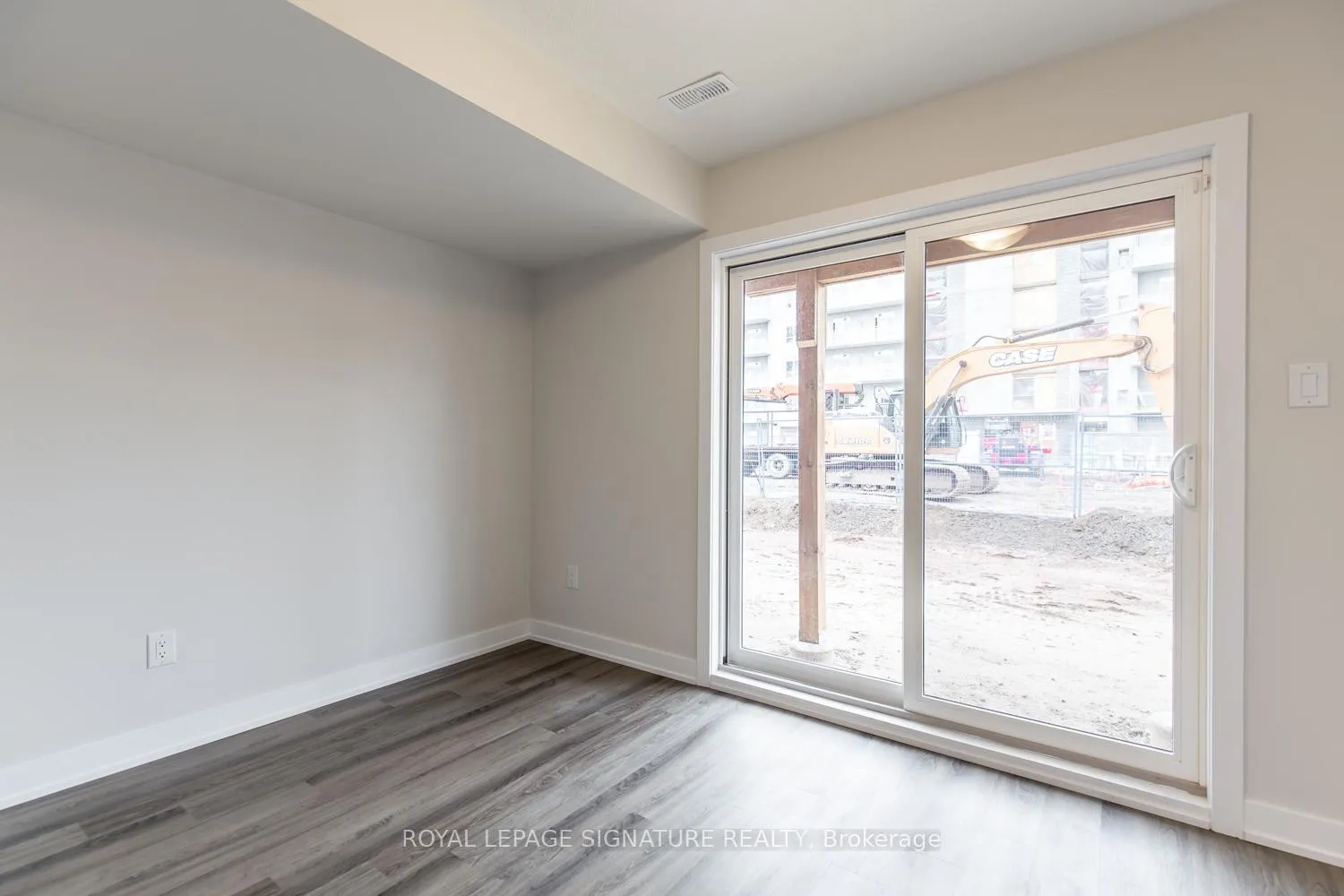 Photo 29 of 57 Markle Crescent, Hamilton, Ancaster — HOMEH