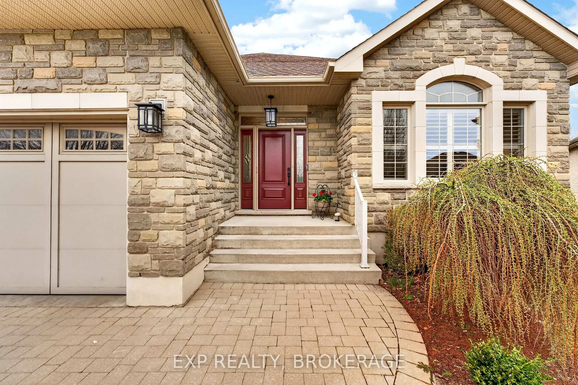 Photo 2 of 5048 Fox Run Place, Kingston, North of Taylor-Kidd Blvd — HOMEH