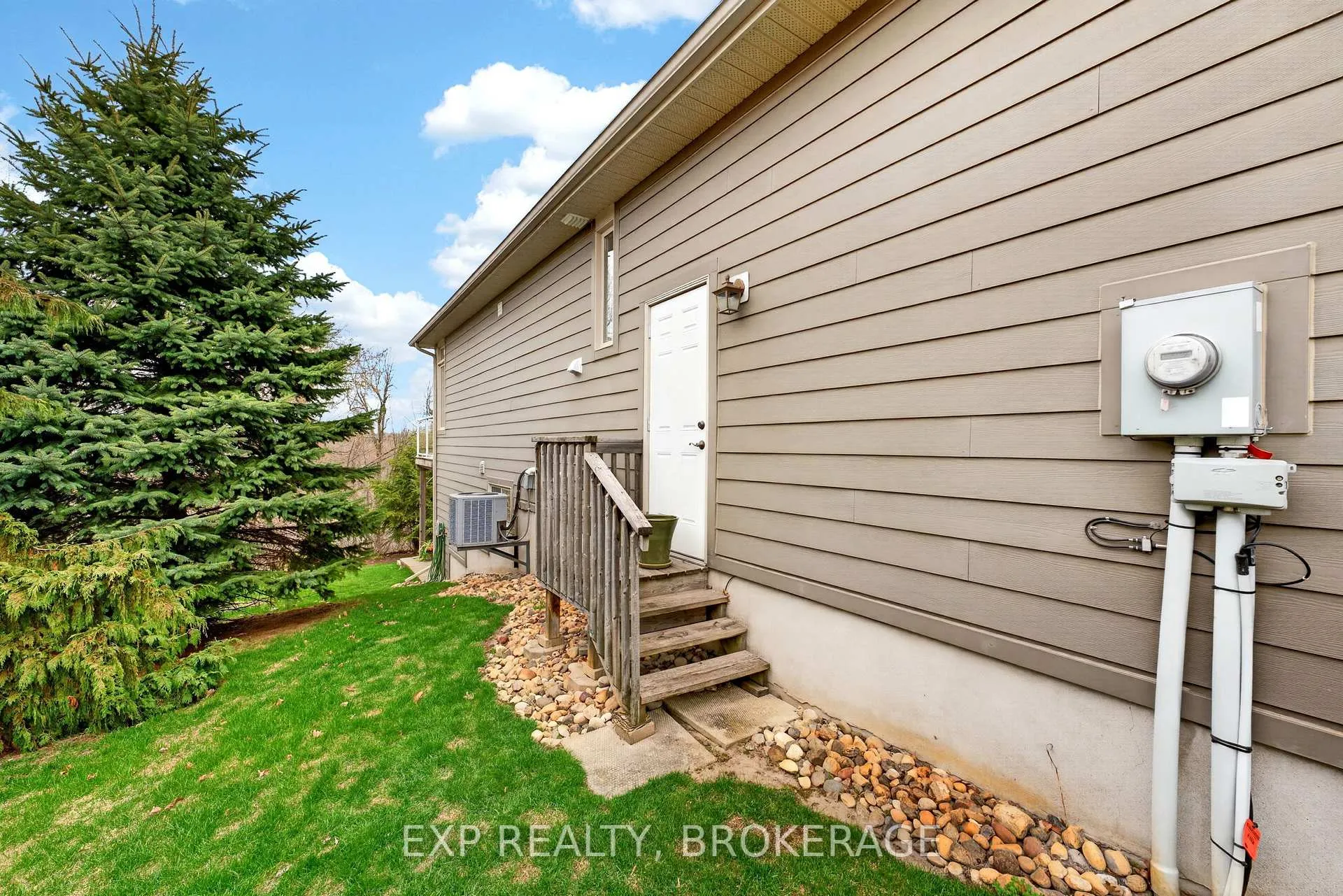 Photo 43 of 5048 Fox Run Place, Kingston, North of Taylor-Kidd Blvd — HOMEH