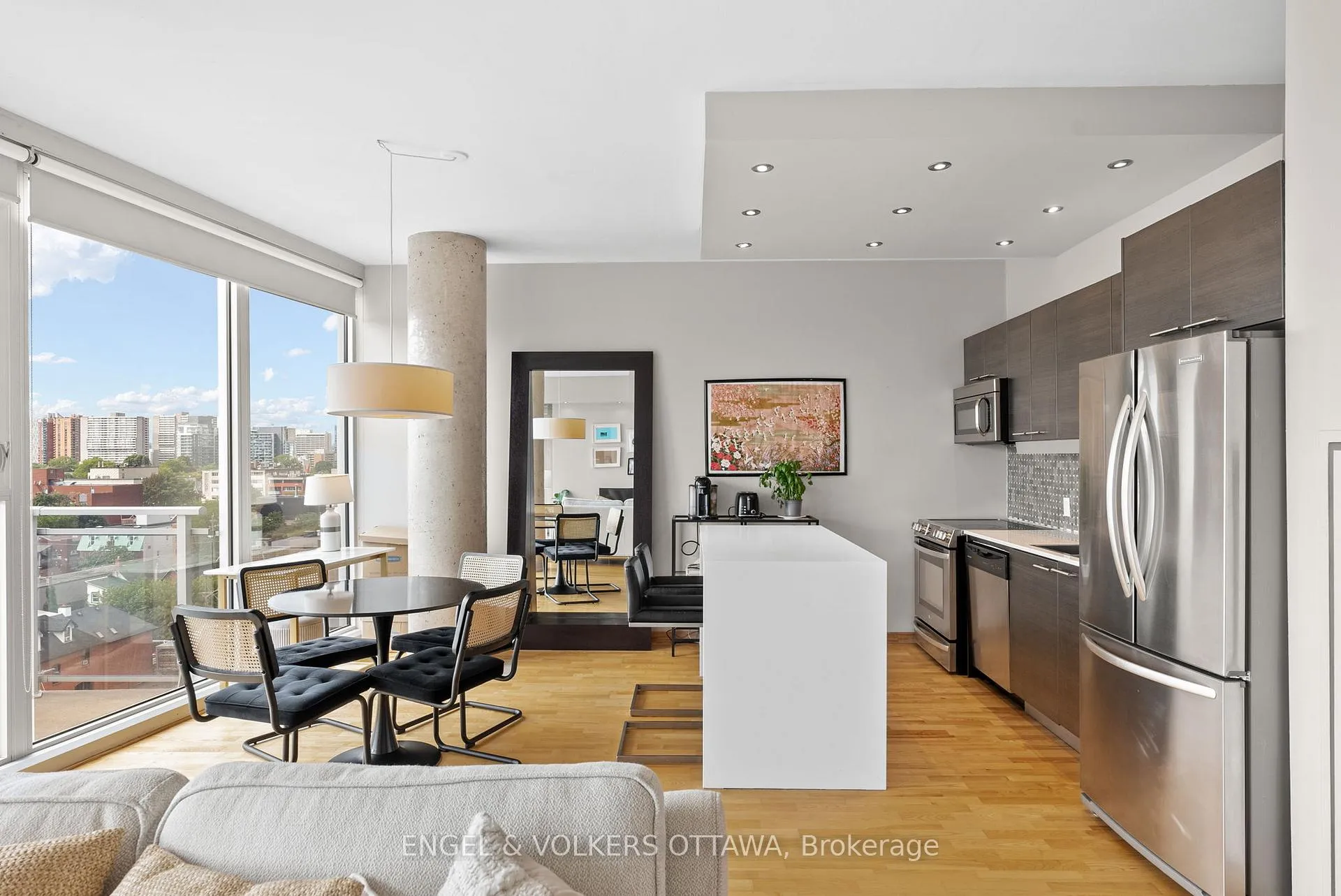 Photo 3 of Unit 823, 349 Mcleod Street, Ottawa, Ottawa Centre — HOMEH