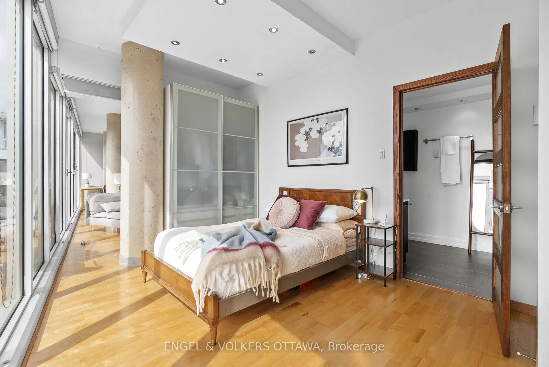 Photo 17 of Unit 823, 349 Mcleod Street, Ottawa, Ottawa Centre — HOMEH