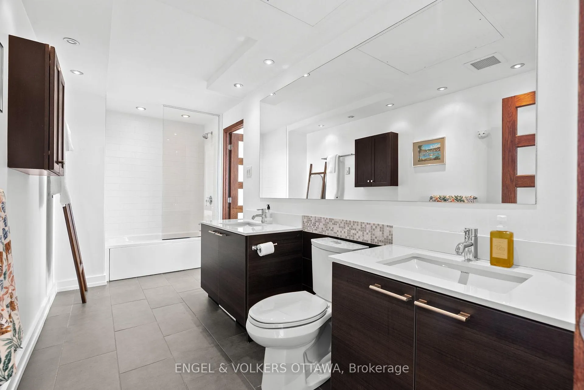 Photo 20 of Unit 823, 349 Mcleod Street, Ottawa, Ottawa Centre — HOMEH