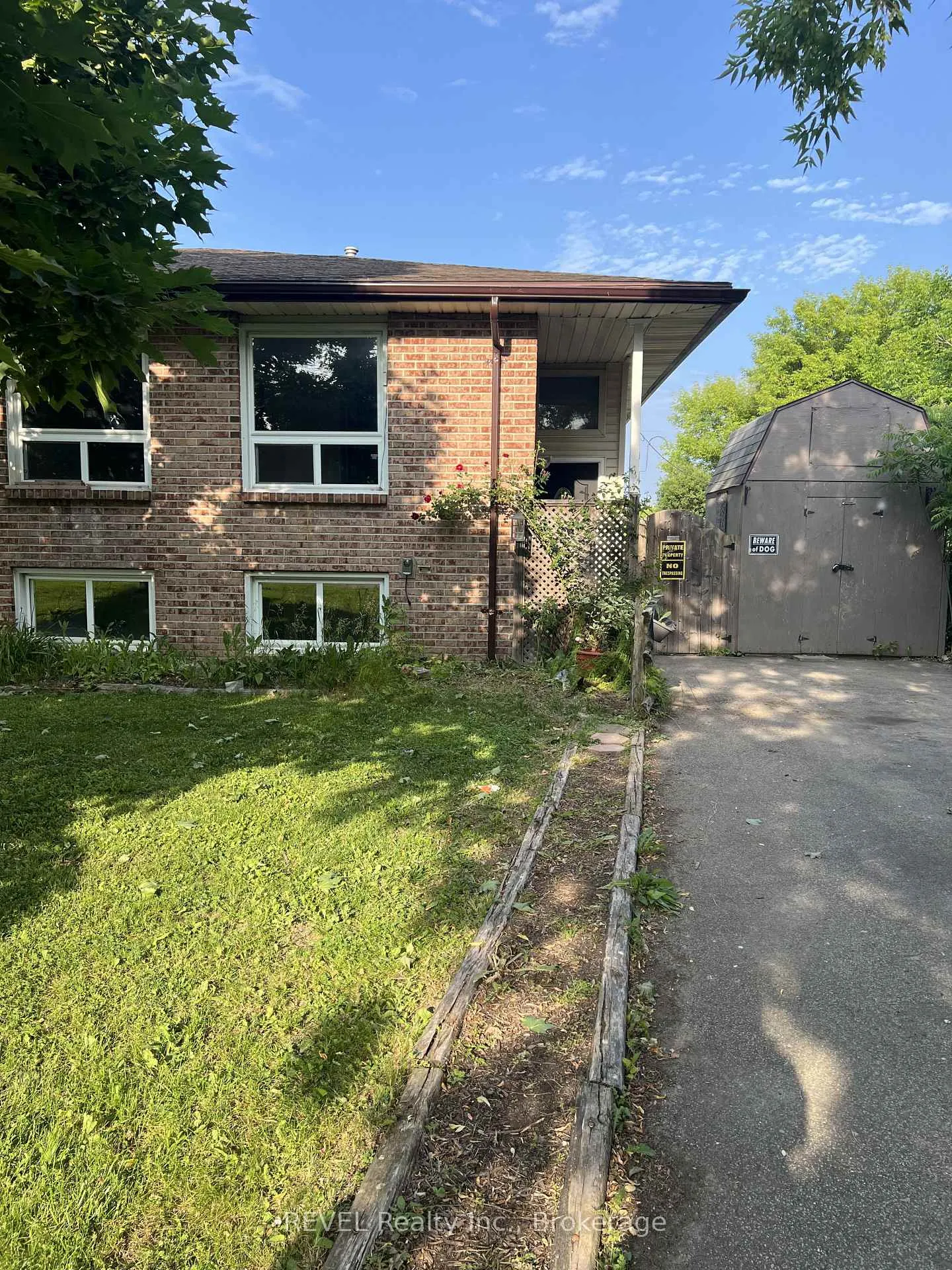 Photo 1 of 114 Bartlett Street, Thorold, Allanburg/Thorold South — HOMEH